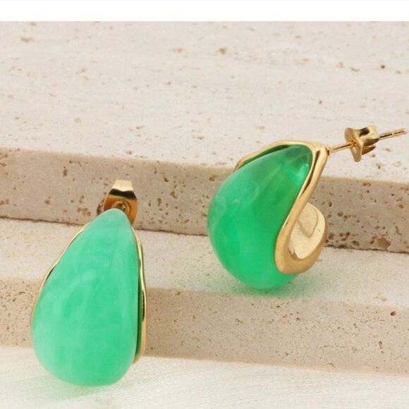 Green and Gold Hoop Earrings M441 - Picture 1 of 3
